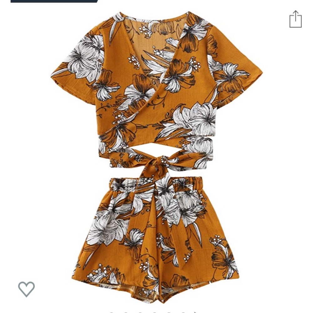 Two piece floral crop top and shorts